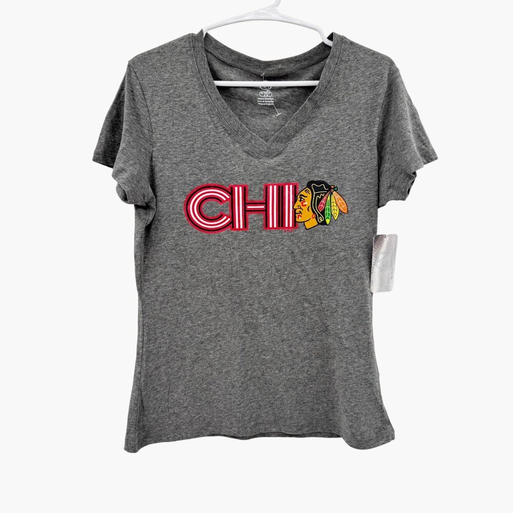NEW Women's Chicago Blackhawks V-Neck T-Shirt - Gray - Size Small